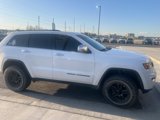 Used 2019 Jeep Grand Cherokee Limited w/ Luxury Group II image 2
