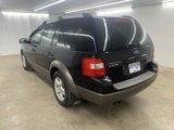 Used 2005 Ford Freestyle SE image 2