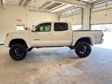 Used 2010 Toyota Tacoma 4x4 Double Cab image 3