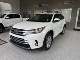 Used 2018 Toyota Highlander Limited image 3