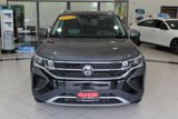 Used 2022 Volkswagen Taos SEL w/ Panoramic Sunroof Package image 2