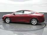 Used 2015 Chrysler 200 Limited image 3