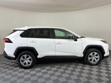 Used 2022 Toyota RAV4 LE image 2