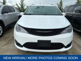 Used 2018 Chrysler Pacifica Touring-L Plus w/ S Appearance Package image 5