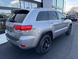 Used 2019 Jeep Grand Cherokee Laredo image 3