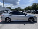Used 2020 Toyota Camry SE image 3