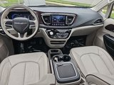 Certified 2020 Chrysler Pacifica Limited image 3