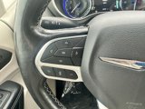 Used 2021 Chrysler Pacifica Touring-L image 4