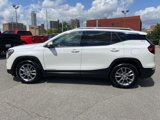 Used 2022 GMC Terrain SLT w/ Infotainment Package II image 2