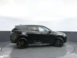 New 2025 Land Rover Discovery Sport Dynamic SE image 4