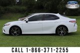 Used 2020 Toyota Camry SE image 4