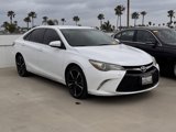 Used 2015 Toyota Camry SE image 3