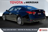 Used 2023 Nissan Altima 2.5 SV image 2