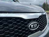 Used 2011 Kia Sorento LX w/ Convenience Pkg image 4