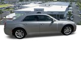 Used 2016 Chrysler 300 C image 4
