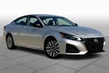 Used 2024 Nissan Altima 2.5 SV image 2