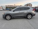Used 2018 Nissan Rogue SV image 4