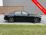 Used 2020 Volvo S90 T6 R-Design image 4