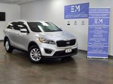 Used 2017 Kia Sorento LX w/ LX Convenience Package image 2