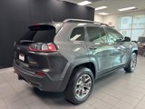 Used 2020 Jeep Cherokee Trailhawk image 3