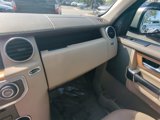 Used 2016 Land Rover LR4 HSE image 4