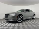 Used 2018 Chrysler 300 Touring w/ Driver Convenience Group image 2