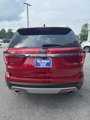 Used 2017 Ford Explorer XLT image 4