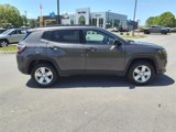 Used 2022 Jeep Compass Latitude w/ Convenience Group image 3