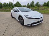 New 2025 Toyota Prius Plug-In Hybrid image 3