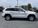 Used 2014 Jeep Grand Cherokee Laredo w/ Quick Order Package 23E image 2