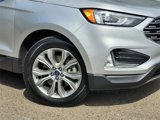 Used 2019 Ford Edge Titanium image 3