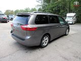 Used 2019 Toyota Sienna LE image 5