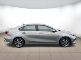 Used 2022 Kia Forte LXS image 2