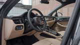 Certified 2024 Porsche Macan image 4