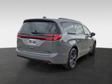 New 2025 Chrysler Pacifica Limited image 5