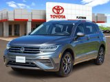 Used 2023 Volkswagen Tiguan SE image 2