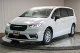 New 2025 Chrysler Pacifica Select image 3