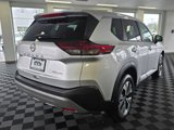 Used 2023 Nissan Rogue SV image 4