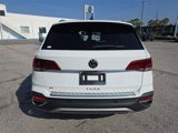 Certified 2024 Volkswagen Taos SE image 5