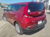 Used 2022 Kia Soul LX image 3
