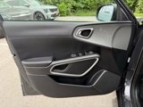 Used 2022 Kia Soul LX image 6