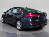 Used 2020 Ford Fusion SE image 3