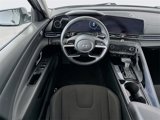 Used 2024 Hyundai Elantra SEL w/ Convenience Package image 3