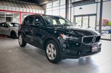 Used 2022 Volvo XC40 T4 Momentum image 3
