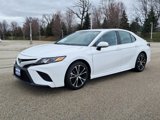 Used 2019 Toyota Camry SE image 3
