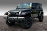 Used 2013 Jeep Wrangler Unlimited Sahara image 2