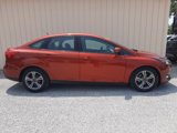 Used 2018 Ford Focus SE w/ SE Appearance Package image 3