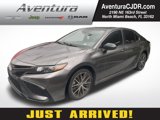Used 2021 Toyota Camry SE image 1