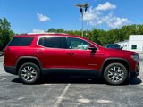 Used 2023 GMC Acadia SLT image 2