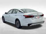Used 2023 Nissan Altima 2.5 SV image 5